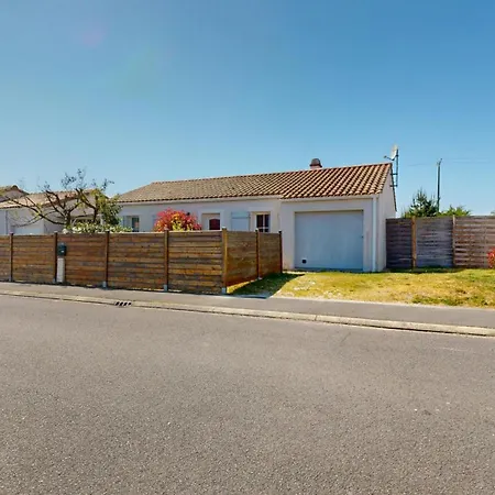 Ecrin Des Chaumes بيت للعطل *